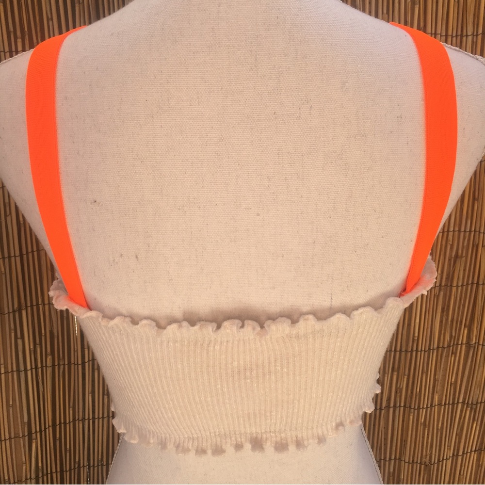 Unique Ribbed crop top - Picture 2 of 3